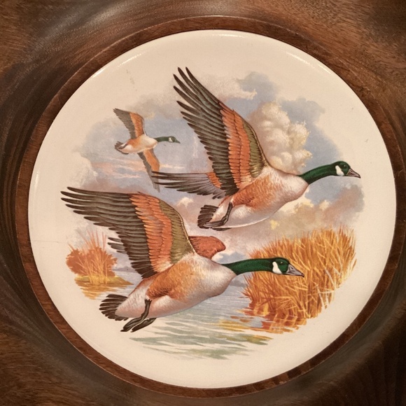 Vermont Walnut ware Wood Cheese and Cracker Tray Canadian Geese Tile Trivet - Picture 2 of 7